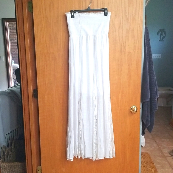 Dresses & Skirts - Summery dress